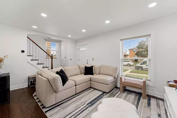 1514 N 22nd Avenue, Melrose Park, IL 60160