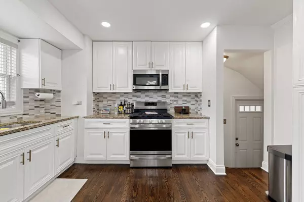 1514 N 22nd Avenue, Melrose Park, IL 60160