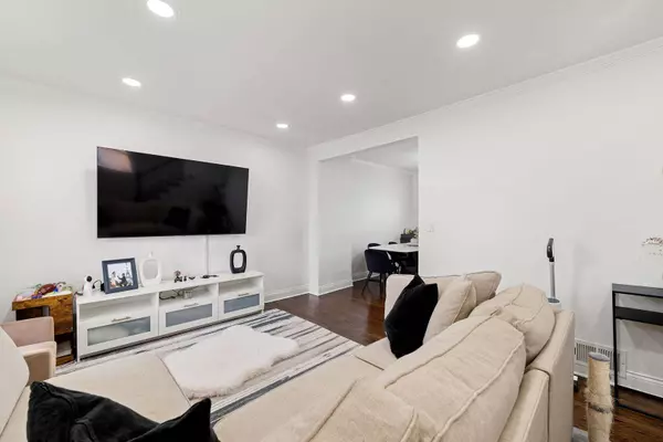 1514 N 22nd Avenue, Melrose Park, IL 60160