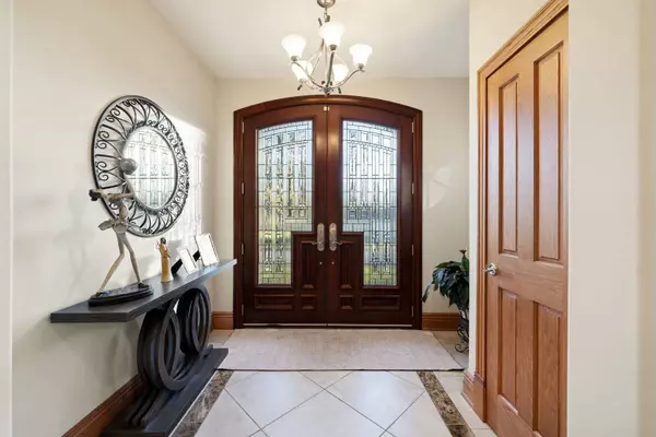 200 N School Street, Mount Prospect, IL 60056