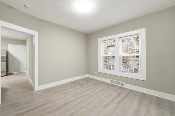 1217 N Harding Avenue, Chicago, IL 60651