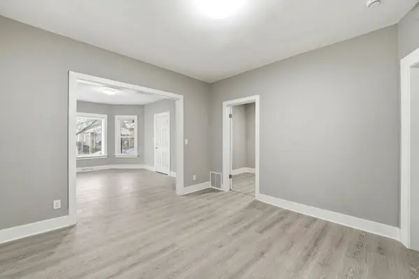 1217 N Harding Avenue, Chicago, IL 60651