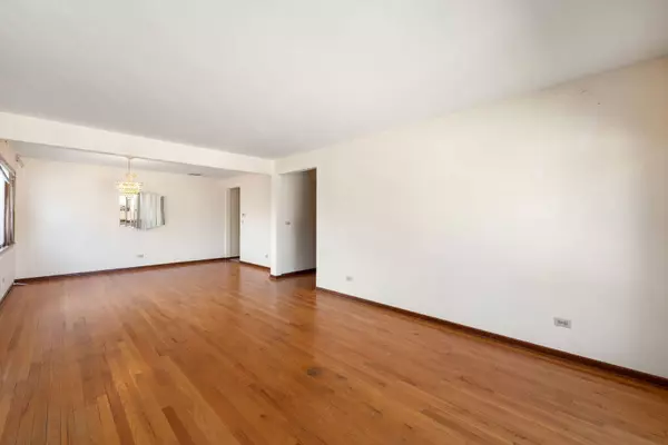 8427 W Windsor Avenue #2, Chicago, IL 60656
