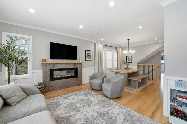 3806 N Nordica Avenue, Chicago, IL 60634