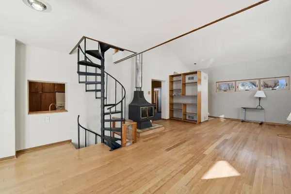 7731 W Farragut Avenue, Chicago, IL 60656