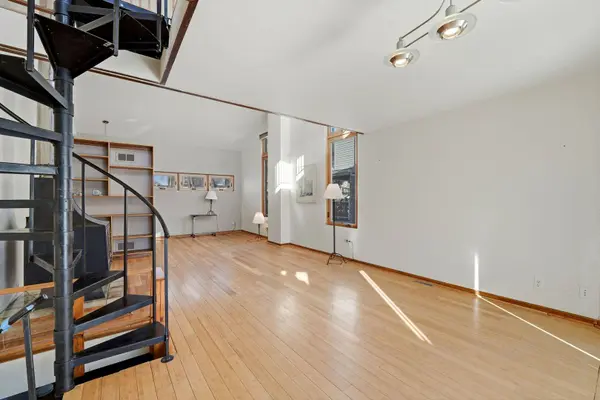 7731 W Farragut Avenue, Chicago, IL 60656