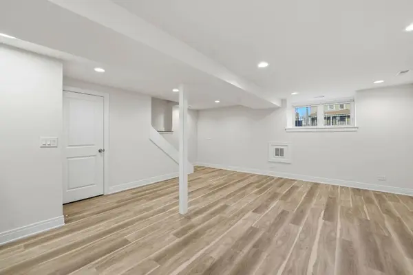 2342 N Lawndale Avenue, Chicago, IL 60647