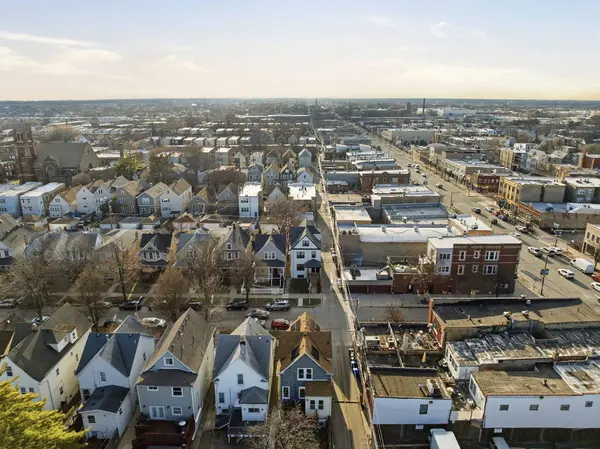 2342 N Lawndale Avenue, Chicago, IL 60647