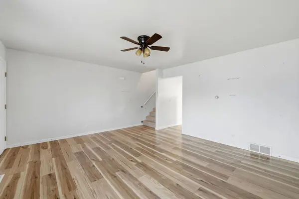 688 S ELIZABETH Street #688, Maple Park, IL 60151