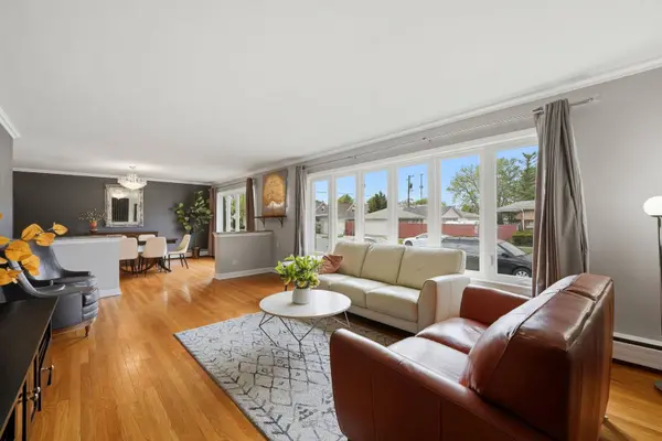 7235 W Barry Avenue, Chicago, IL 60707