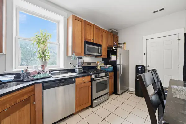 4343 N Sacramento AVE #2A, Chicago, IL 60618
