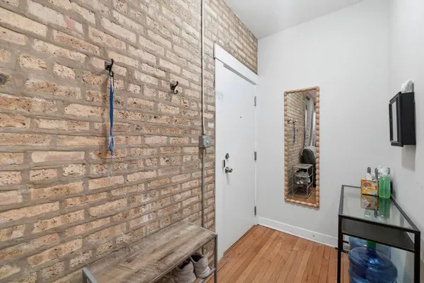 4343 N Sacramento AVE #2A, Chicago, IL 60618