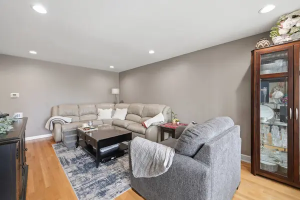 3349 N Osage AVE, Chicago, IL 60634