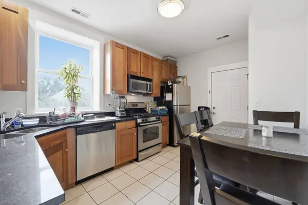 4343 N Sacramento AVE #2A, Chicago, IL 60618