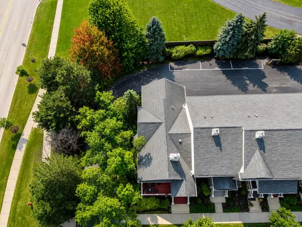 394 Broadmoor LN, Bartlett, IL 60103