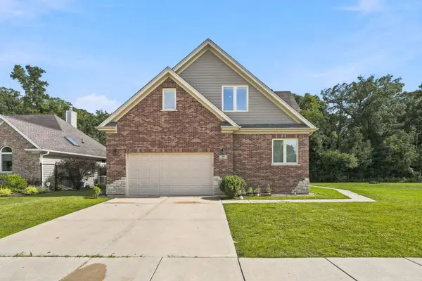 388 Preserve LN, Wood Dale, IL 60191
