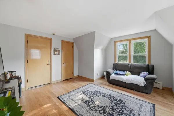 4923 N Mason AVE, Chicago, IL 60630
