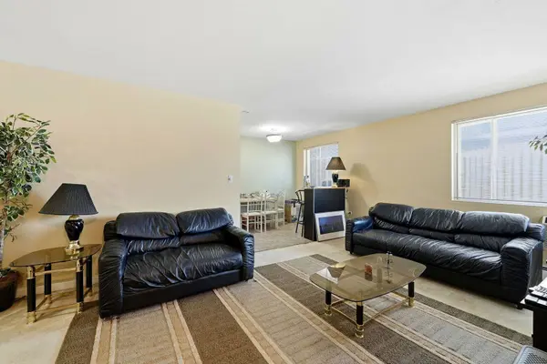 1609 Howard ST #2, Evanston, IL 60202