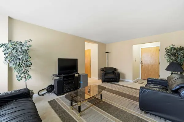 1609 Howard ST #2, Evanston, IL 60202