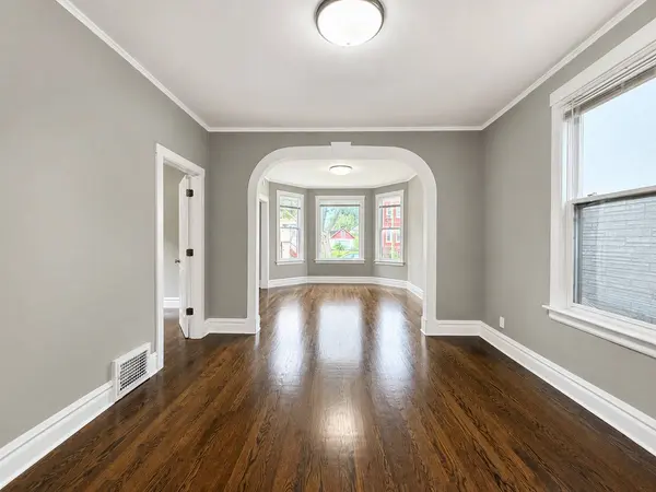 4637 W Mclean AVE, Chicago, IL 60639