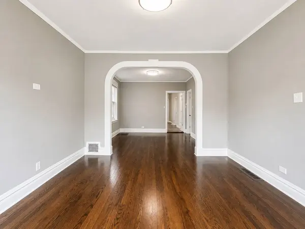 4637 W Mclean AVE, Chicago, IL 60639