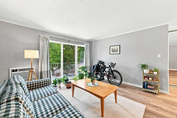 5115 Blodgett AVE #213, Downers Grove, IL 60515