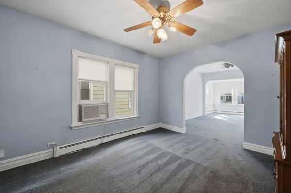 6206 W Grace ST, Chicago, IL 60634
