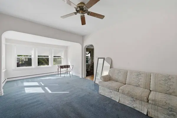 6206 W Grace ST, Chicago, IL 60634