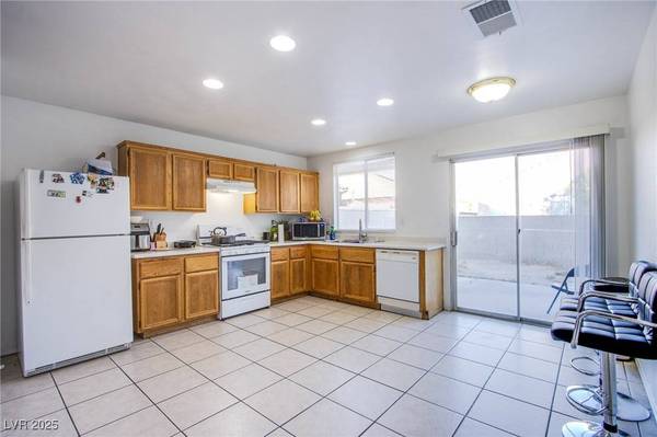 320 Ellen Marie DR, Las Vegas, NV 89110