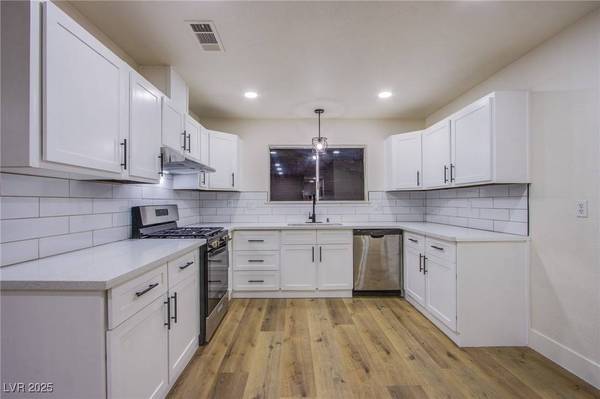 204 Bradshaw WAY, Las Vegas, NV 89145