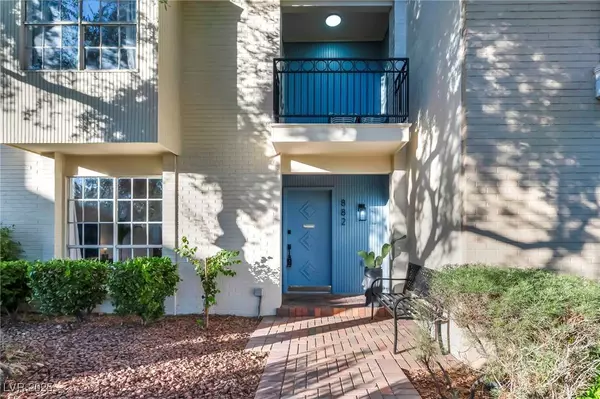882 Tam O Shanter, Las Vegas, NV 89109