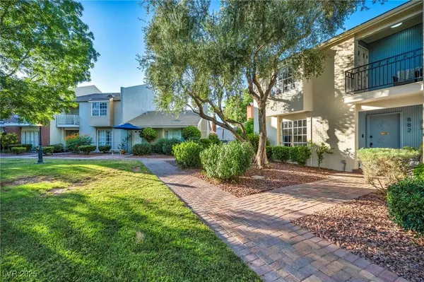882 Tam O Shanter, Las Vegas, NV 89109