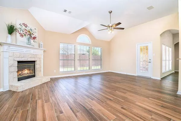 10006 Turrey Pines, Rowlett, TX 75089