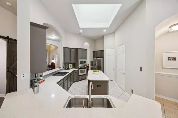 945 Brentwood Drive, Murphy, TX 75094