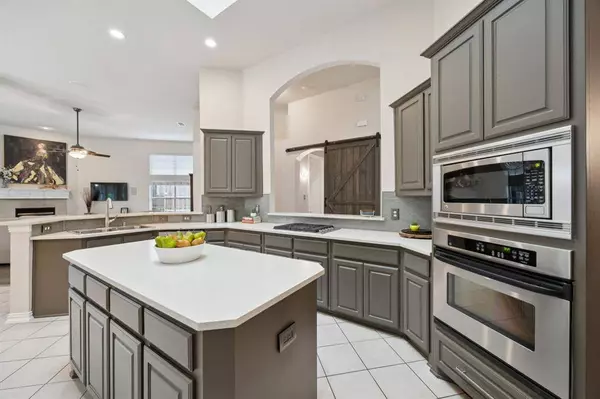 945 Brentwood Drive, Murphy, TX 75094