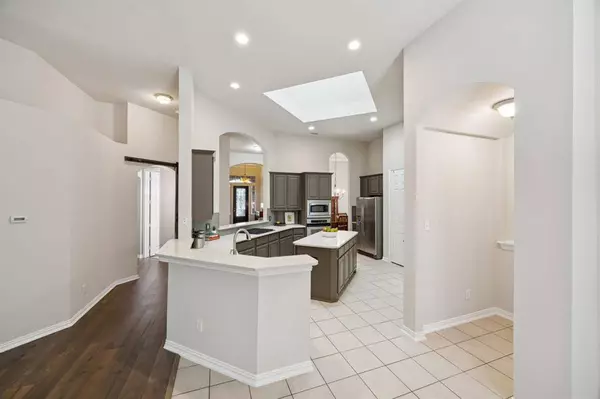 945 Brentwood Drive, Murphy, TX 75094