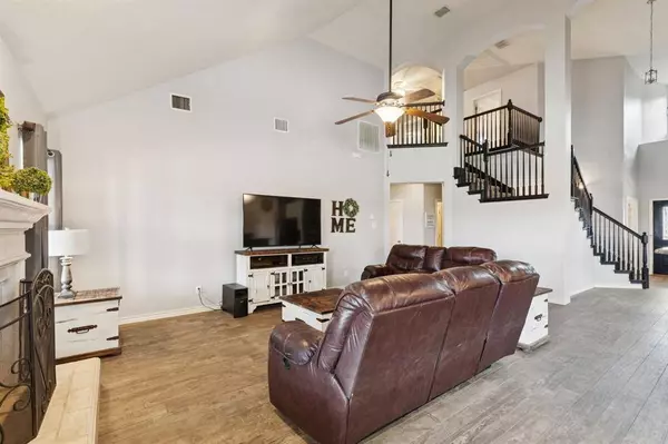 210 Packer Drive, Fate, TX 75189