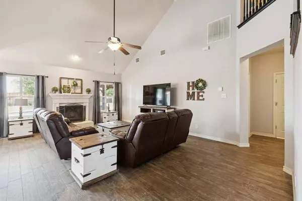 210 Packer Drive, Fate, TX 75189