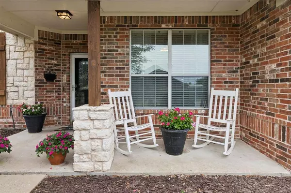 210 Packer Drive, Fate, TX 75189