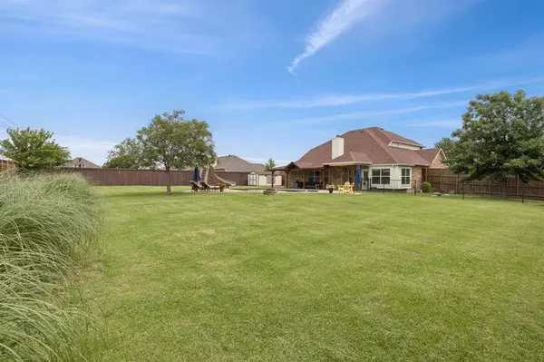 210 Packer Drive, Fate, TX 75189