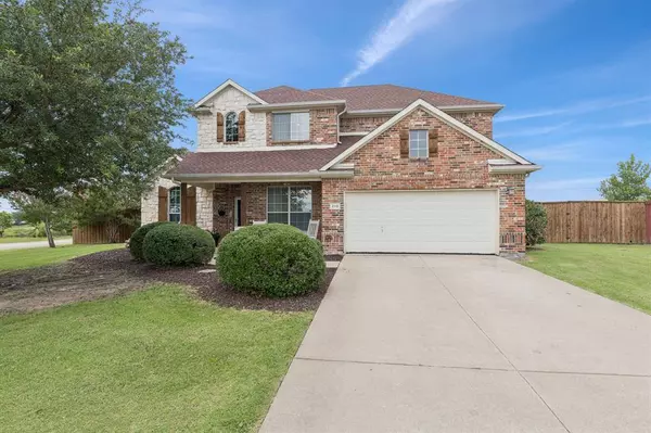 210 Packer Drive, Fate, TX 75189