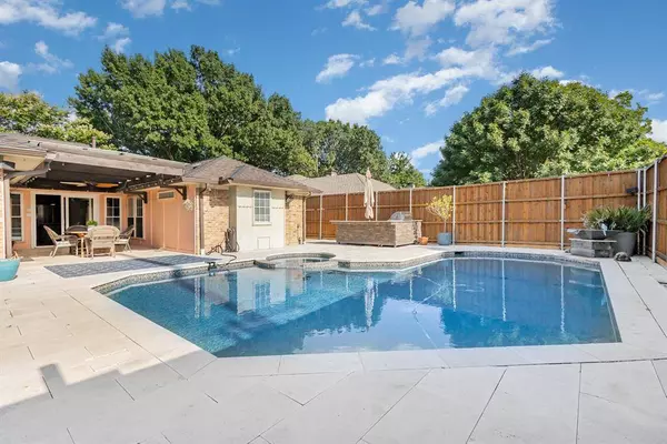 708 Mount Vernon Drive, Richardson, TX 75081