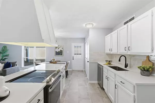 5333 Norris Drive, The Colony, TX 75056