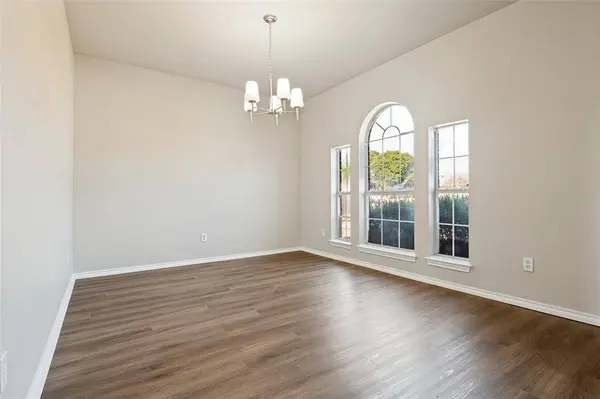 1042 Westover Drive, Lancaster, TX 75134