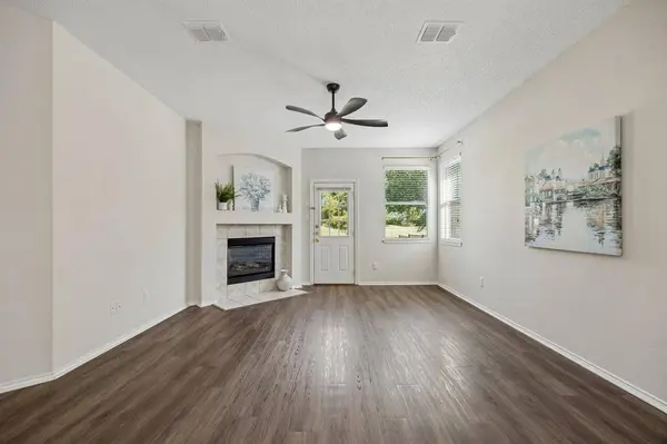 10617 Gleneagles Lane, Rowlett, TX 75089