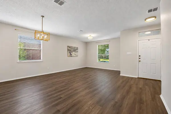 10617 Gleneagles Lane, Rowlett, TX 75089