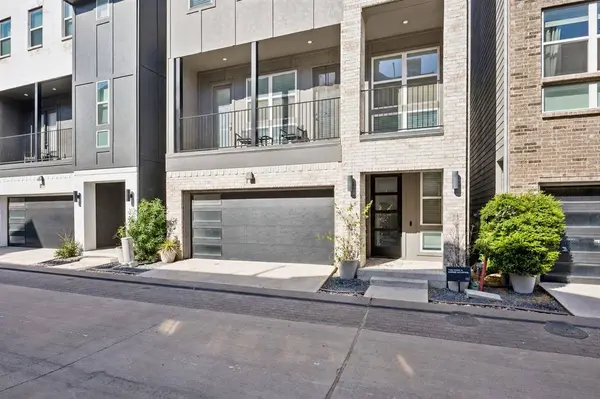 2637 Carolwood Lane