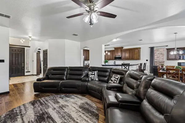 10417 Eastern Hills Court, Rowlett, TX 75089