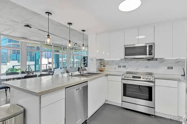 1080 Park #701, San Diego, CA 92101