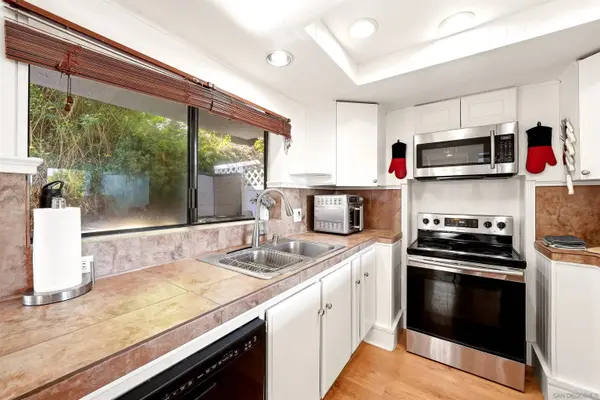 2427 La Costa #A, Carlsbad, CA 92009